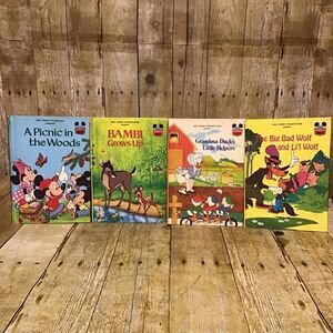Disney’s Wonderful World of Reading‎ Vintage Book Lot of 4